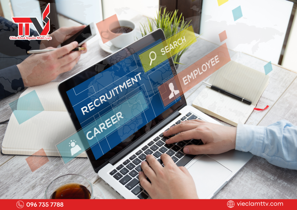 Làm thế nào để thu hút ứng viên tài năng qua các kênh truyền thông