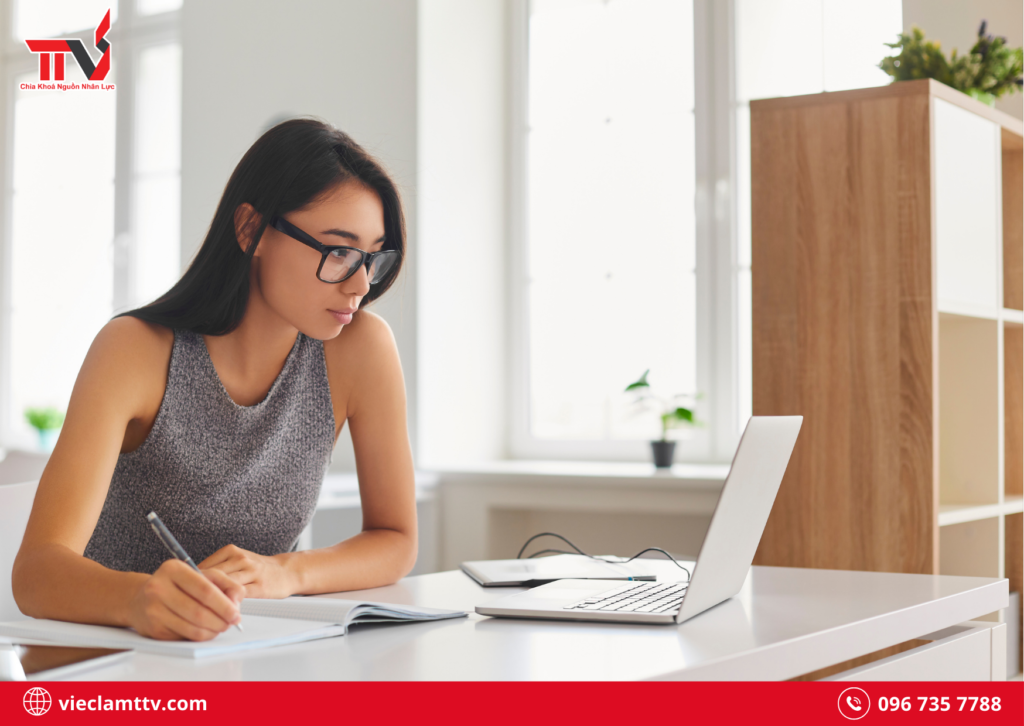 Nghệ thuật viết hiệu ứng email trong giao diện công việc tiếp theo